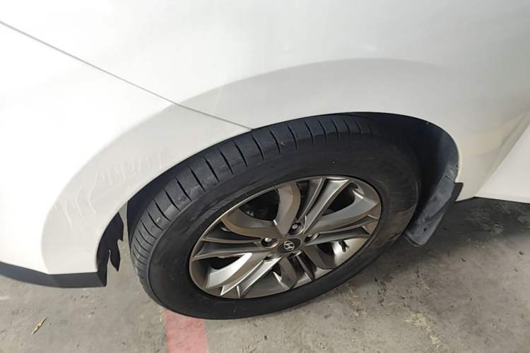 Used Hyundai ix35 2015 2.0L Automatic 2WD Smart Version China V Standard Left Front Wheel Hub