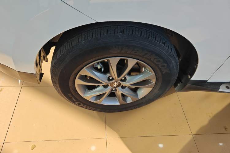 Used Hyundai ix35 2015 2.0L Manual Two-Wheel Drive Comfort Version China IV Standard Left Front Wheel Hub