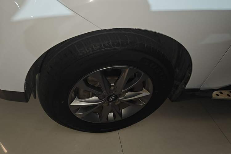 Used Hyundai ix35 2015 2.0L Automatic 2WD Comfort Edition China V Standard Left Front Wheel Hub