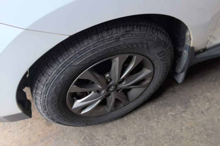 Used Hyundai ix35 2015 2.0L Automatic 2WD Comfort Edition China V Standard Left Front Wheel Hub