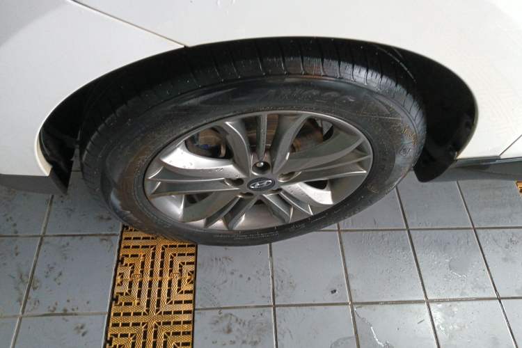 Used Hyundai ix35 2015 2.0L Automatic 2WD Smart Version China V Standard Left Front Wheel Hub