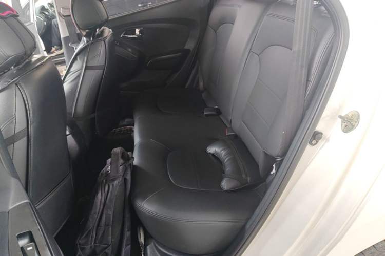 Used Hyundai ix35 2015 2.0L Automatic 2WD Comfort Edition China IV Standard Left Rear Seat