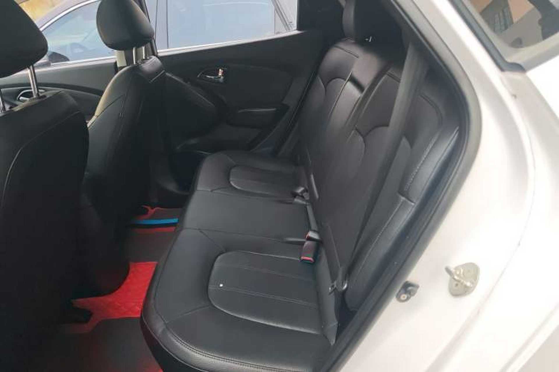 Used Hyundai ix35 2015 2.0L Automatic 2WD Smart Version China V Standard Left Rear Seat
