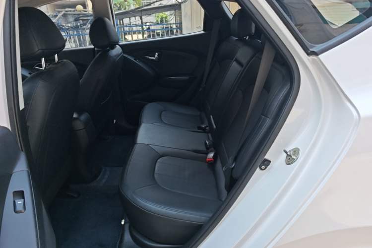 Used Hyundai ix35 2015 2.0L Automatic 2WD Smart Type China IV Left Rear Seat