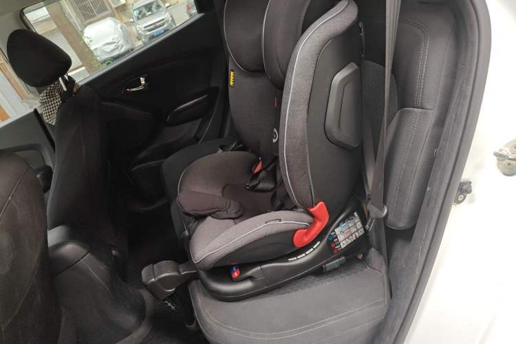 Used Hyundai ix35 2015 2.0L Automatic 2WD Comfort Edition China IV Standard Left Rear Seat