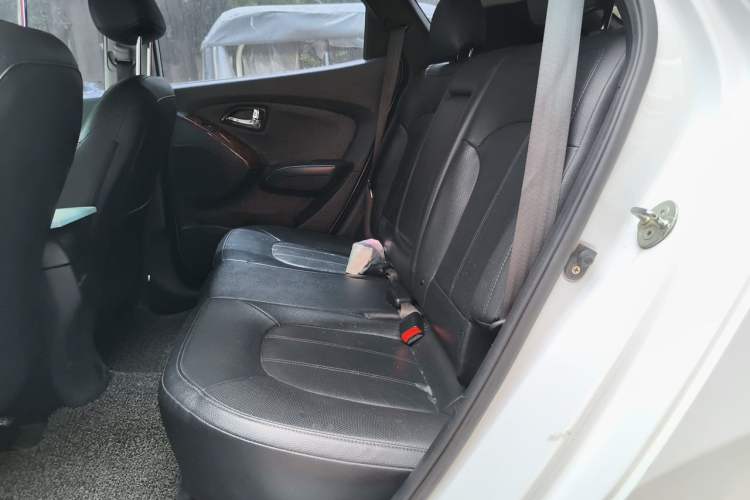 Used Hyundai ix35 2015 2.0L Automatic 2WD Smart Type China IV Left Rear Seat
