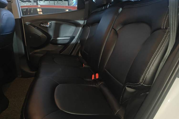 Used Hyundai ix35 2015 2.0L Automatic 2WD Comfort Edition China V Standard Left Rear Seat