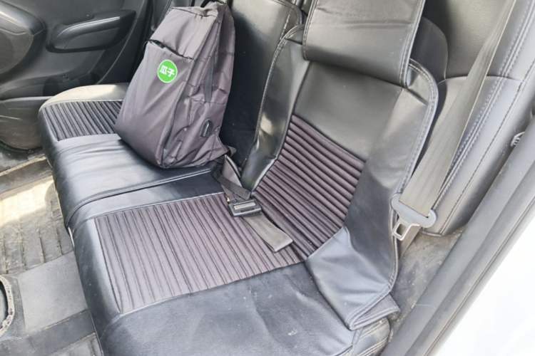 Used Hyundai ix35 2015 2.0L Manual Two-Wheel Drive Comfort Version China IV Standard Left Rear Seat