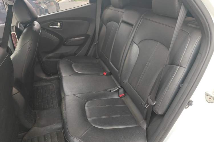 Used Hyundai ix35 2015 2.0L Automatic 2WD Smart Type China IV Left Rear Seat