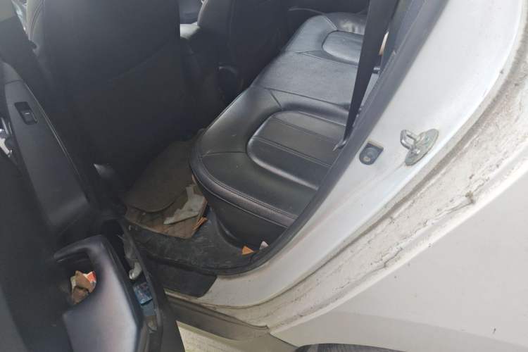 Used Hyundai ix35 2015 2.0L Automatic 2WD Comfort Edition China IV Standard Left Rear Seat
