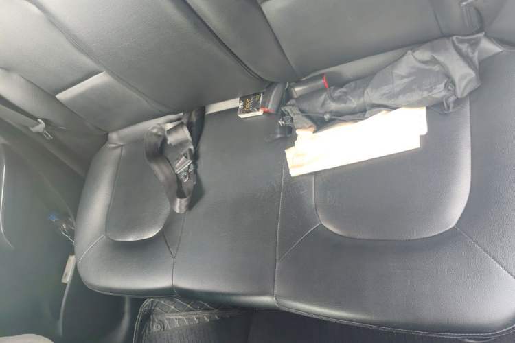 Used Hyundai ix35 2015 2.0L Automatic 2WD Comfort Edition China V Standard Left Rear Seat