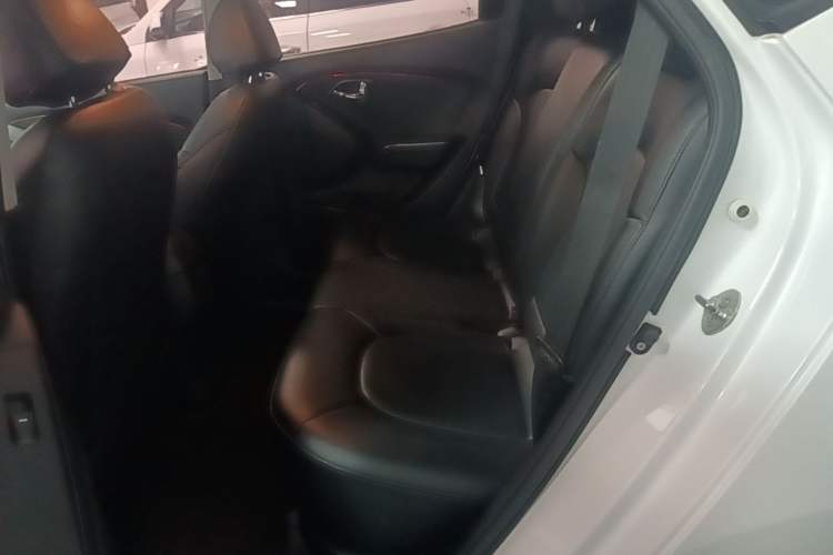 Used Hyundai ix35 2015 2.0L Automatic 2WD Comfort Edition China V Standard Left Rear Seat