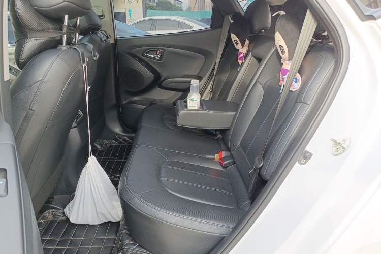 Used Hyundai ix35 2015 2.0L Automatic Two-Wheel Drive Leading Trim China IV Standard Left Rear Seat