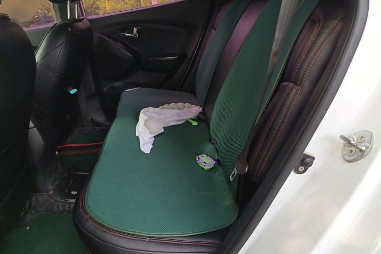 Used Hyundai ix35 2015 2.0L Automatic 2WD Comfort Edition China IV Standard Left Rear Seat