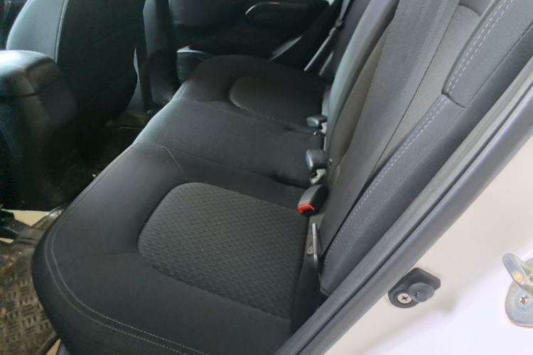 Used Hyundai ix35 2015 2.0L Automatic 2WD Comfort Edition China V Standard Left Rear Seat