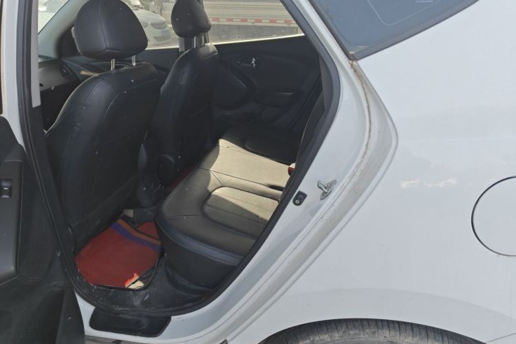 Used Hyundai ix35 2015 2.0L Automatic 2WD Smart Type China IV Left Rear Seat