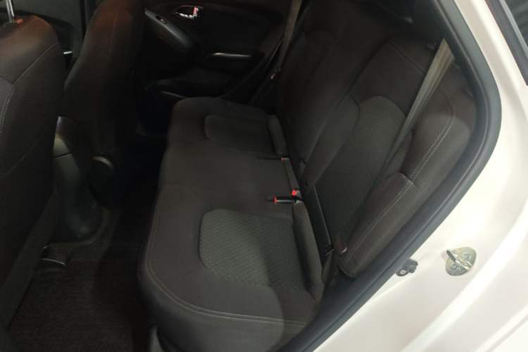 Used Hyundai ix35 2015 2.0L Automatic 2WD Comfort Edition China V Standard Left Rear Seat