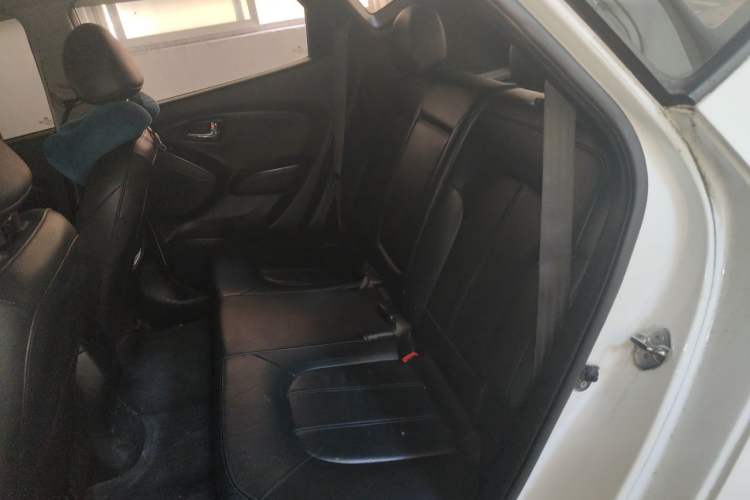 Used Hyundai ix35 2015 2.0L Automatic 2WD Smart Type China IV Left Rear Seat