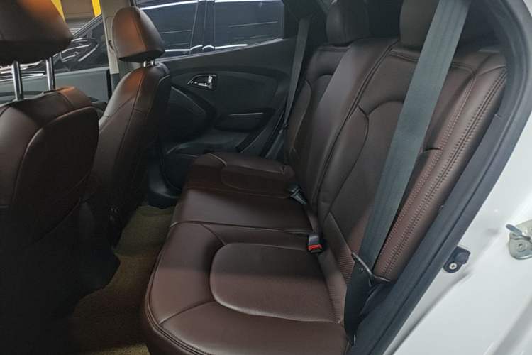 Used Hyundai ix35 2015 2.0L Automatic 2WD Comfort Edition China IV Standard Left Rear Seat