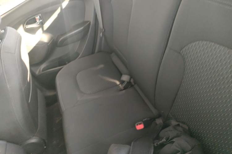 Used Hyundai ix35 2015 2.0L Automatic 2WD Comfort Edition China V Standard Left Rear Seat