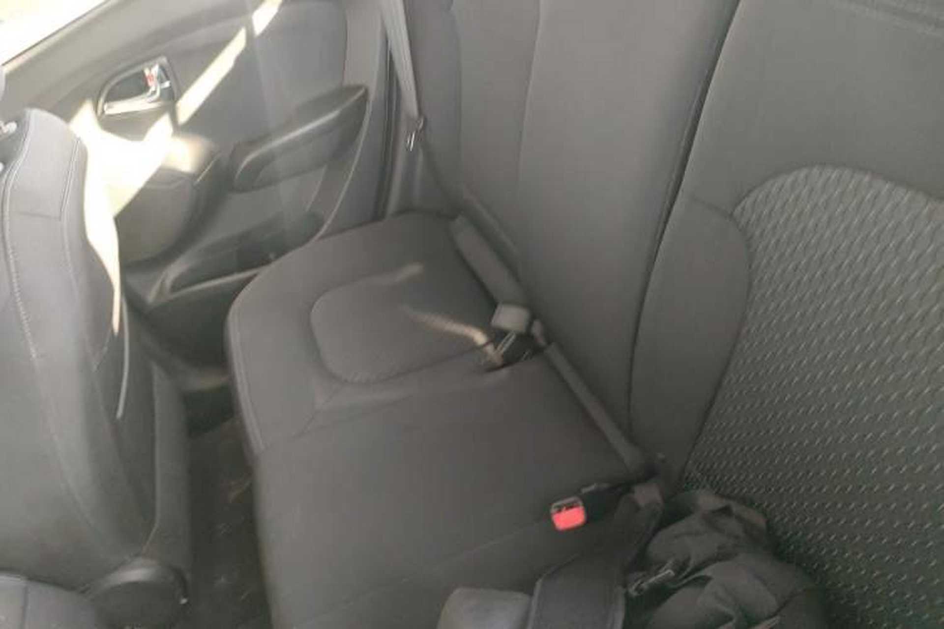 Used Hyundai ix35 2015 2.0L Automatic 2WD Comfort Edition China V Standard Left Rear Seat