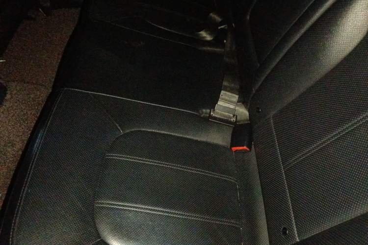 Used Hyundai ix35 2015 2.0L Automatic 2WD Smart Type China IV Left Rear Seat