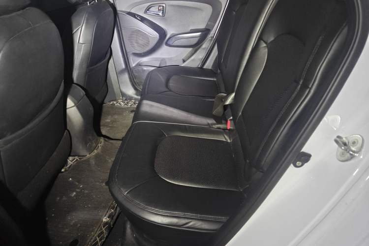 Used Hyundai ix35 2015 2.0L Automatic 2WD Comfort Edition China V Standard Left Rear Seat