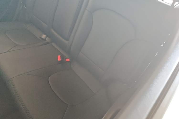 Used Hyundai ix35 2015 2.0L Automatic 2WD Smart Type China IV Left Rear Seat