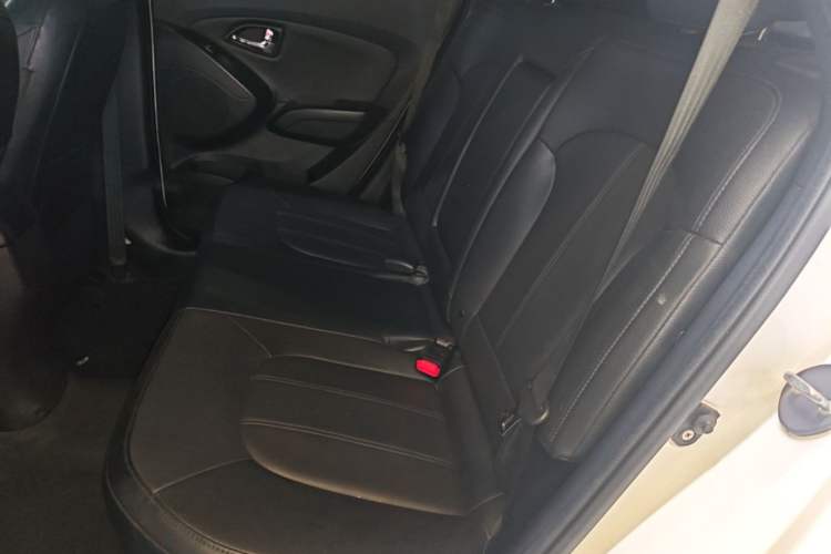 Used Hyundai ix35 2015 2.0L Automatic 2WD Smart Type China IV Left Rear Seat