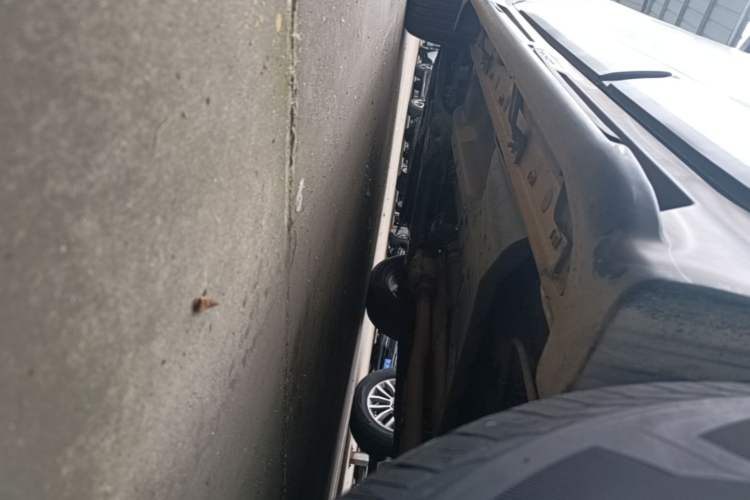 Used Hyundai ix35 2015 2.0L Automatic 2WD Smart Version China V Standard Left Side Sill