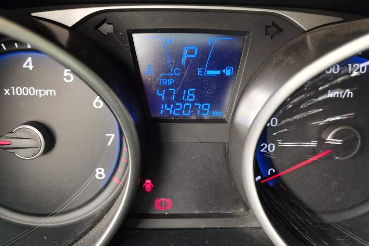 Used Hyundai ix35 2015 2.0L Automatic 2WD Comfort Edition China IV Standard Odometer Close Up