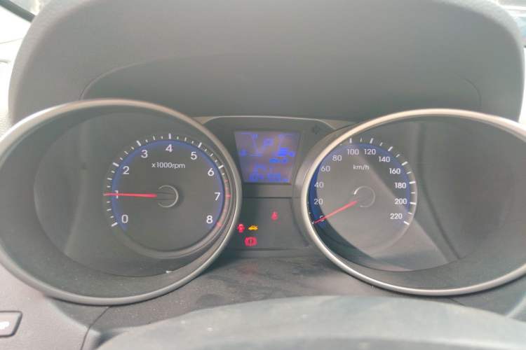 Used Hyundai ix35 2015 2.0L Automatic 2WD Comfort Edition China V Standard Odometer Close Up