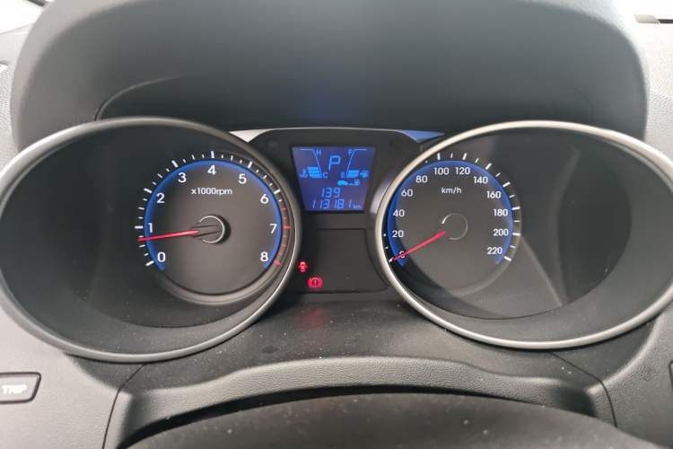 Used Hyundai ix35 2015 2.0L Automatic 2WD Comfort Edition China V Standard Odometer Close Up