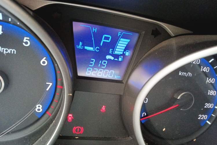 Used Hyundai ix35 2015 2.0L Automatic 2WD Comfort Edition China V Standard Odometer Close Up