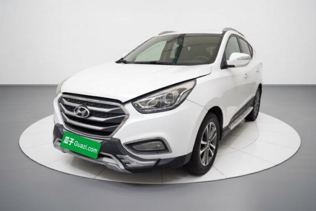 Ojetý Hyundai ix35 2015 2.0L Automatic 2WD Smart Version China V Standard
