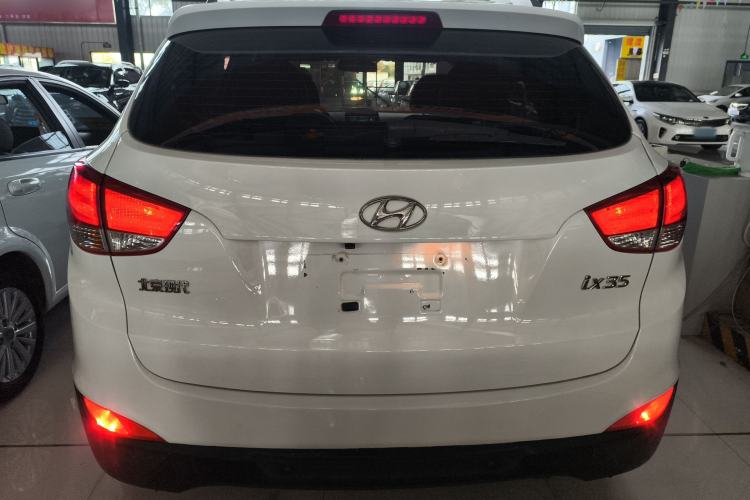 Used Hyundai ix35 2015 2.0L Automatic 2WD Comfort Edition China IV Standard Rear