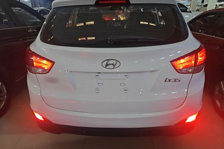Used Hyundai ix35 2015 2.0L Automatic 2WD Comfort Edition China V Standard Rear