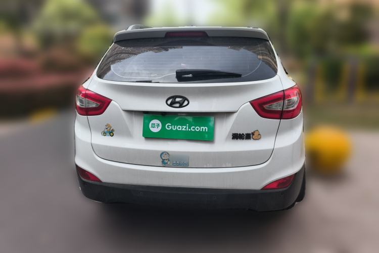 Used Hyundai ix35 2015 2.0L Automatic Two-Wheel Drive Leading Trim China IV Standard Rear