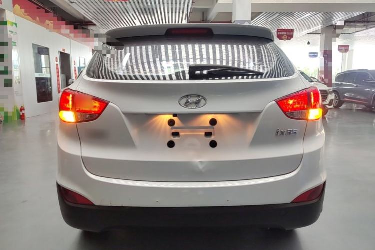 Used Hyundai ix35 2015 2.0L Manual Two-Wheel Drive Comfort Version China V Standard Rear