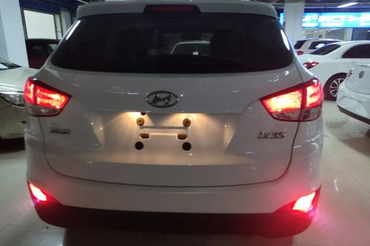 Used Hyundai ix35 2015 2.0L Automatic 2WD Comfort Edition China V Standard Rear