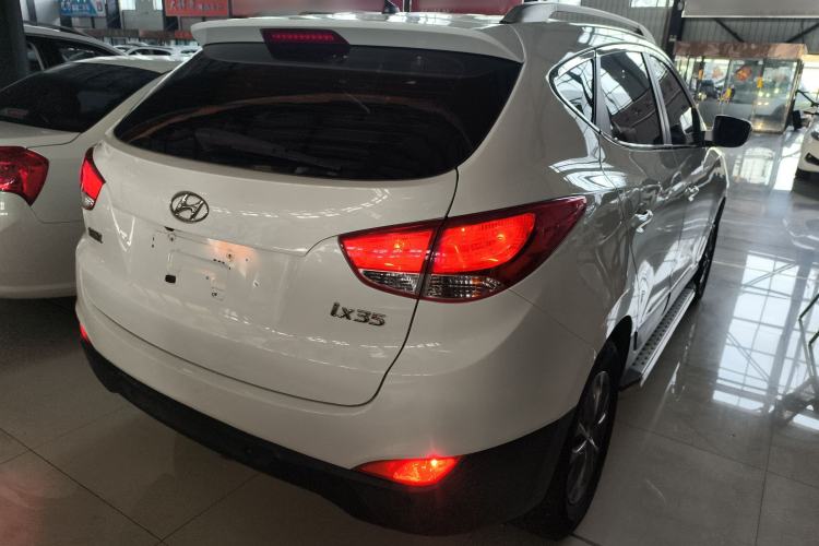 Used Hyundai ix35 2015 2.0L Automatic 2WD Comfort Edition China IV Standard Rear Right 45 Deg