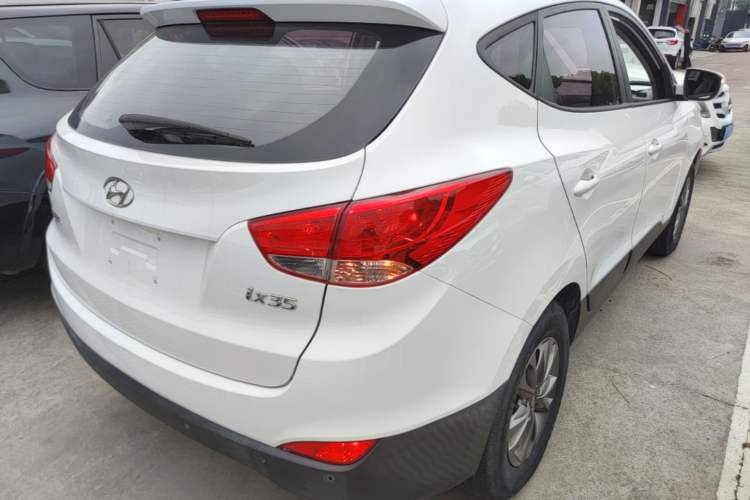 Used Hyundai ix35 2015 2.0L Automatic 2WD Comfort Edition China V Standard Rear Right 45 Deg
