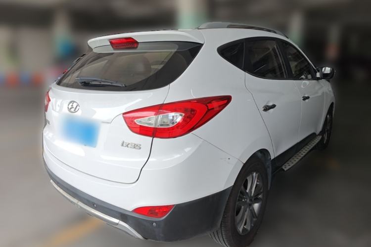 Used Hyundai ix35 2015 2.0L Automatic 2WD Smart Version China V Standard Rear Right 45 Deg