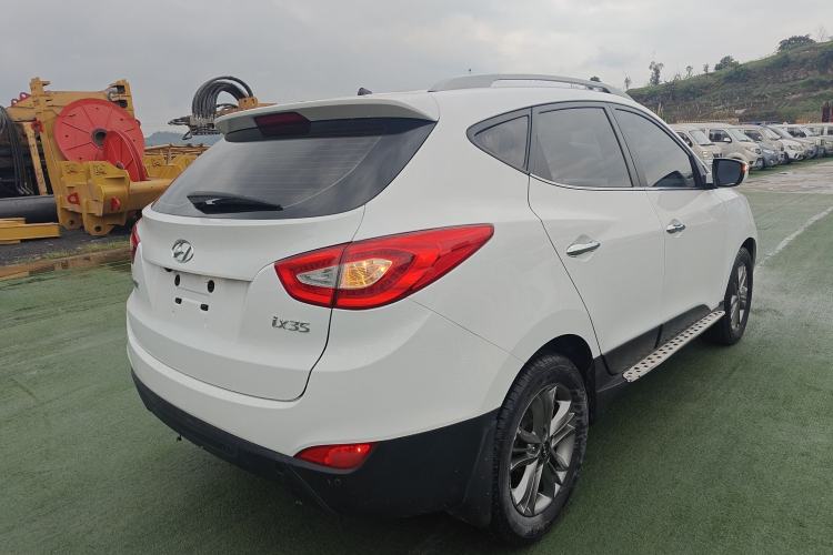 Used Hyundai ix35 2015 2.0L Automatic 2WD Smart Type China IV Rear Right 45 Deg