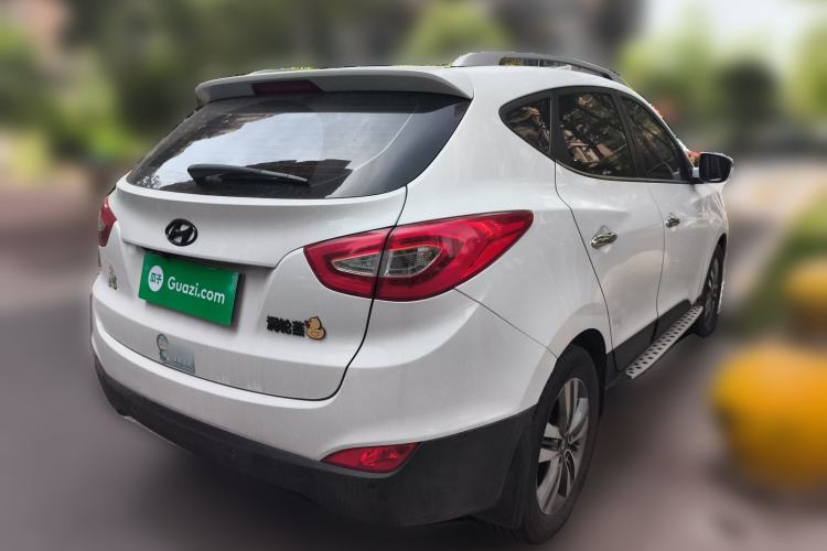 Used Hyundai ix35 2015 2.0L Automatic Two-Wheel Drive Leading Trim China IV Standard Rear Right 45 Deg
