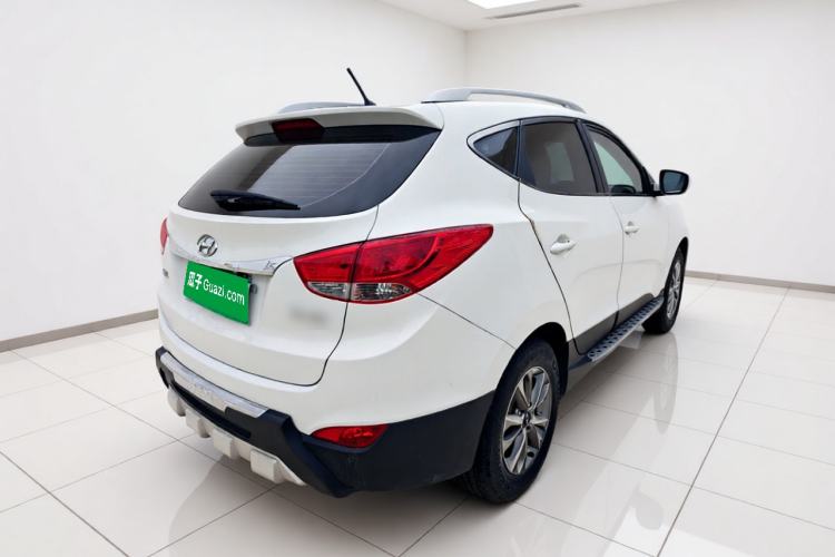 Used Hyundai ix35 2015 2.0L Automatic 2WD Comfort Edition China IV Standard Rear Right 45 Deg