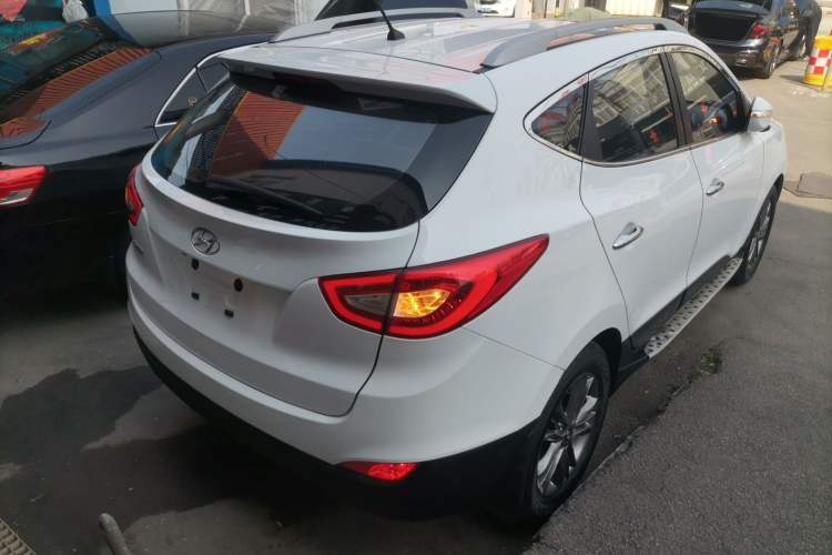 Used Hyundai ix35 2015 2.0L Automatic 2WD Smart Type China IV Rear Right 45 Deg