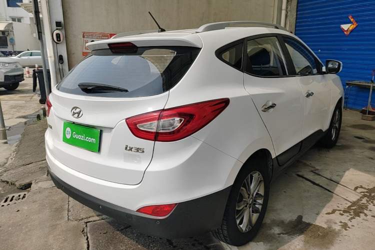Used Hyundai ix35 2015 2.0L Automatic 2WD Smart Version China V Standard Rear Right 45 Deg