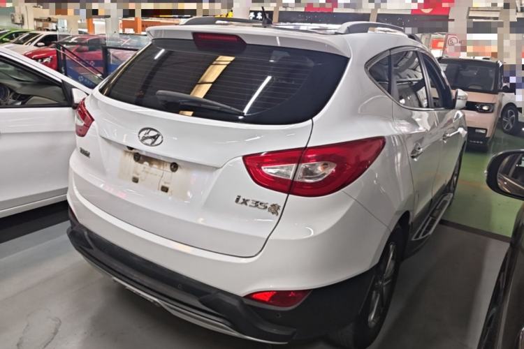 Used Hyundai ix35 2015 2.0L Automatic 2WD Smart Type China IV Rear Right 45 Deg