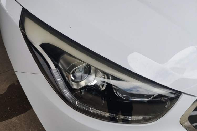 Used Hyundai ix35 2015 2.0L Automatic 2WD Comfort Edition China IV Standard Right Front Headlight